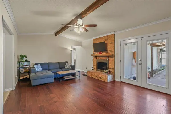 409 Colonial Drive, Garland, TX 75043