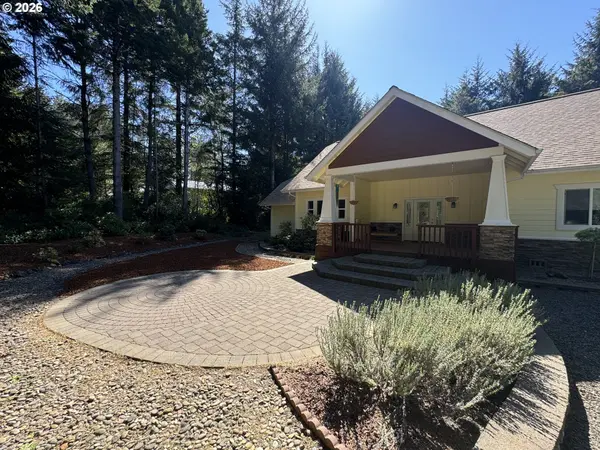 83269 CLEAR LAKE RD, Florence, OR 97439