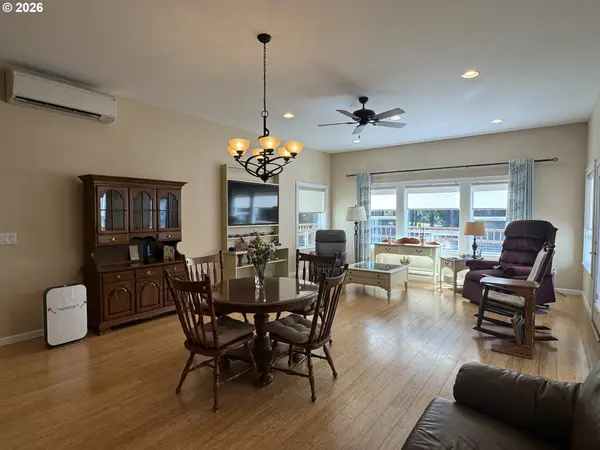 83269 CLEAR LAKE RD, Florence, OR 97439