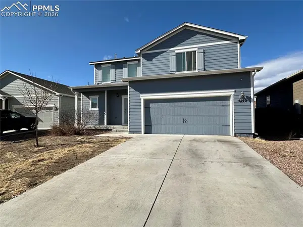6270 Meadowbank LN, Colorado Springs, CO 80925