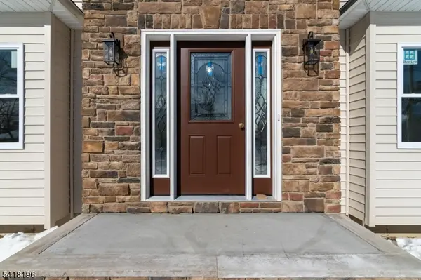 38 Avenue I, Monroe Twp., NJ 08831