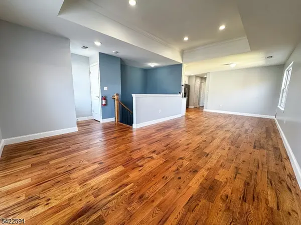 668 Jefferson Ave, Elizabeth City, NJ 07201