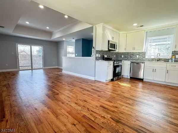 668 Jefferson Ave, Elizabeth City, NJ 07201