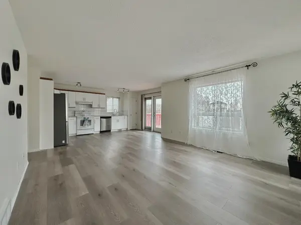 139 Bridlewood CIR SW, Calgary, AB T2Y 3L1