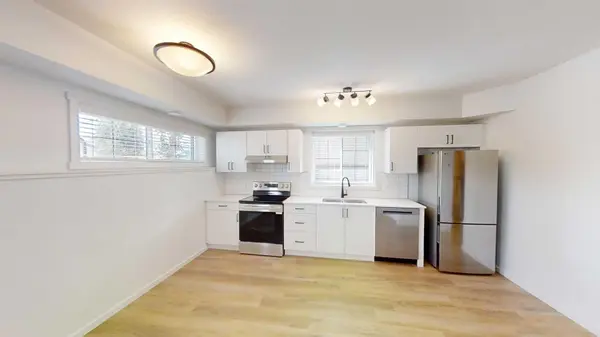 10101 105 AVE #102, Grande Prairie, AB T8V1H3