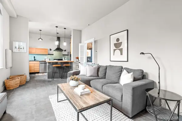 89 Foxley ST, Toronto C01, ON M6J 1P9