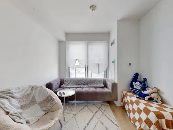 2033 Kennedy RD #602, Toronto E07, ON M1T 0B9