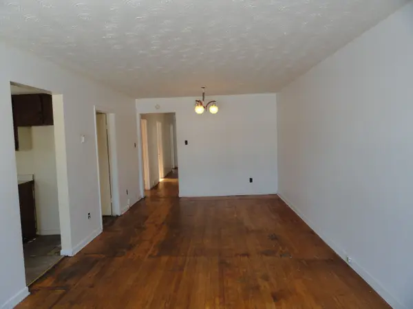 205 St Lucie DR, Toronto W05, ON M9M 1T4