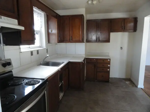 205 St Lucie DR, Toronto W05, ON M9M 1T4