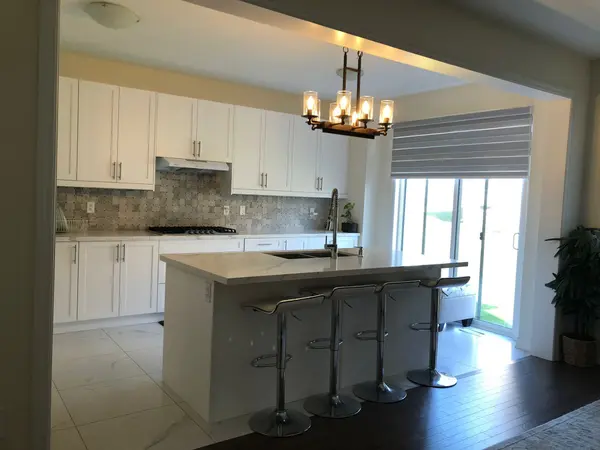 34 Sapwood CRES, Brampton, ON L6Z 1W5