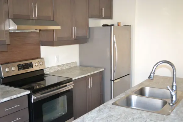 206 Fruitvale CIR, Brampton, ON L7A 5C3