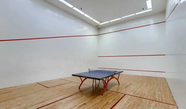 41 Markbrook LN #411, Toronto W10, ON M9V 5E6