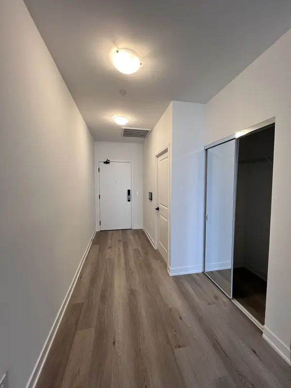 2075 Lakeshore RD #408, Burlington, ON L7R 1E2