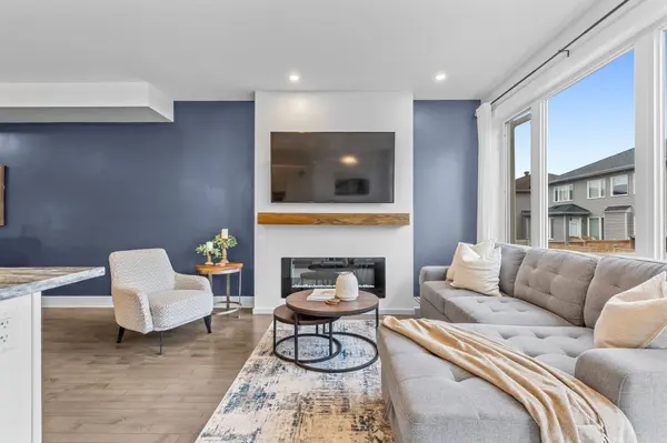 20 Antonakos DR, Carleton Place, ON K7C 0L1