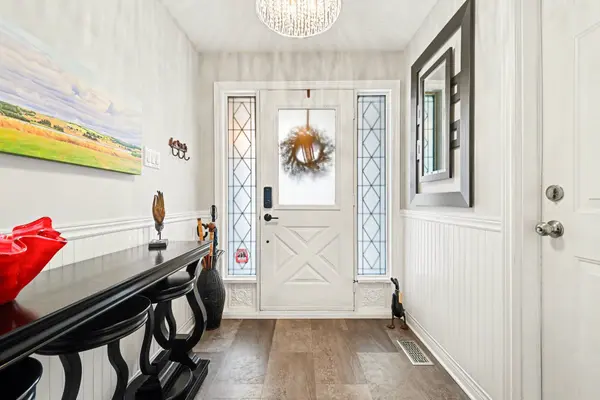 78 Jarlan TER, Kanata, ON K2L 3K9