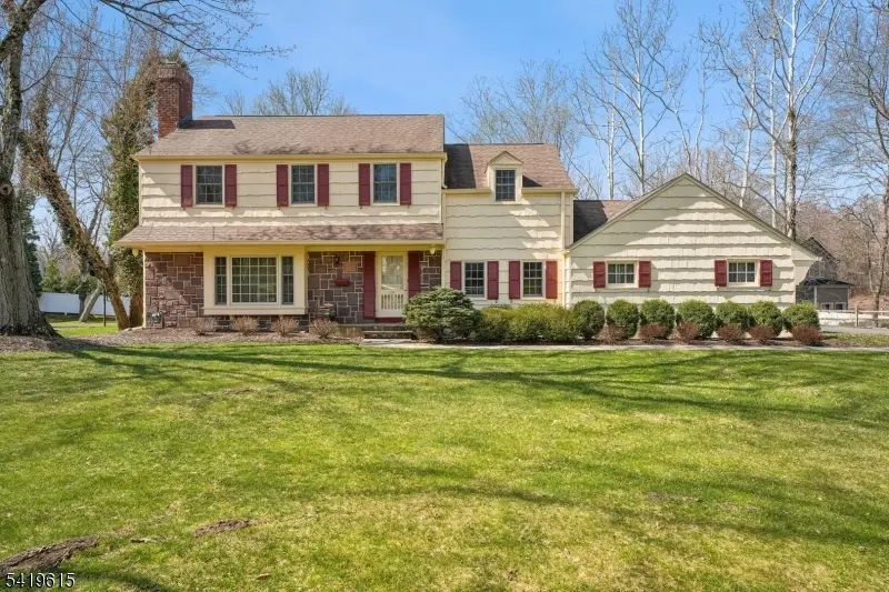 151 Mohawk Rd, Millburn Twp., NJ 07078