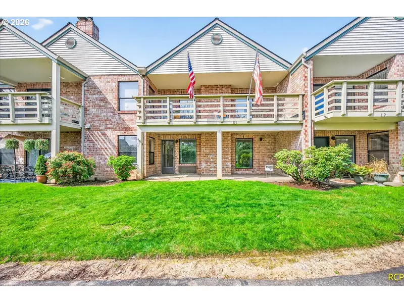 16444 SW 130TH TER #121, Portland, OR 97224