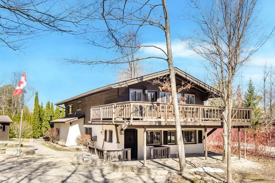 138 ST MORITZ CRES, Blue Mountains, ON L9Y 0S6