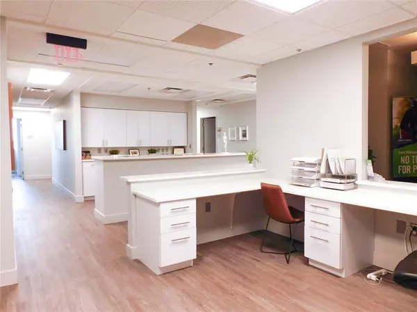 300 N Highland, Sherman, TX 75092