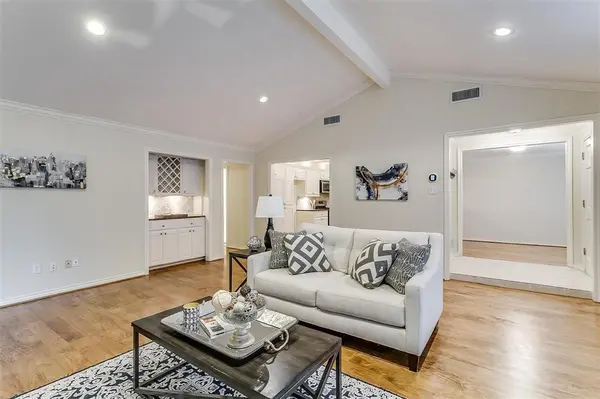 10615 Boedeker Street, Dallas, TX 75230