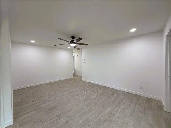 2933 Hunting Drive, Fort Worth, TX 76119