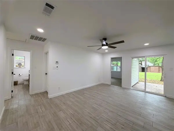 2933 Hunting Drive, Fort Worth, TX 76119