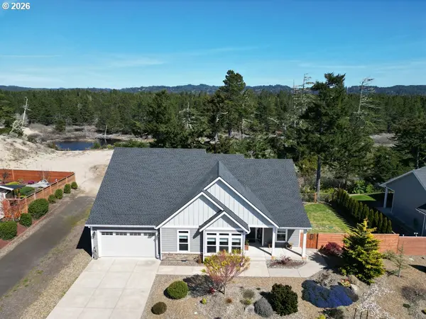 88097 Lake Point DR, Florence, OR 97439