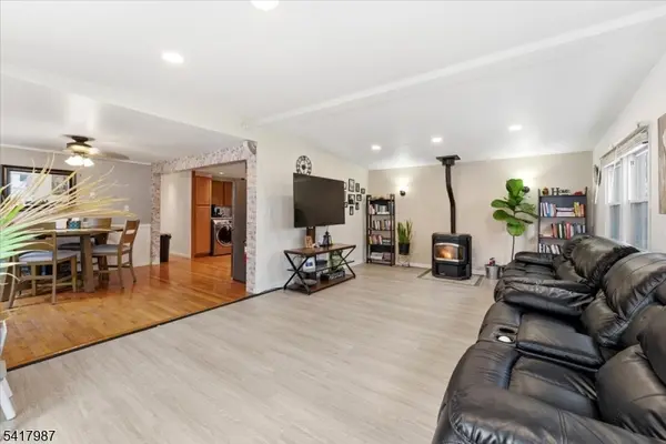 23 Mark Dr, High Bridge Boro, NJ 08829