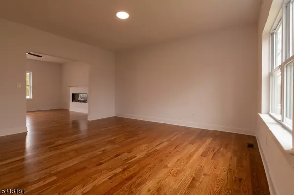 40 Avenue I, Monroe Twp., NJ 08831