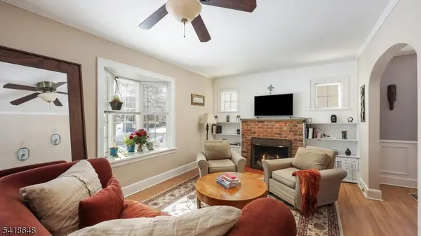 25 Paterson Rd, Fanwood Boro, NJ 07023