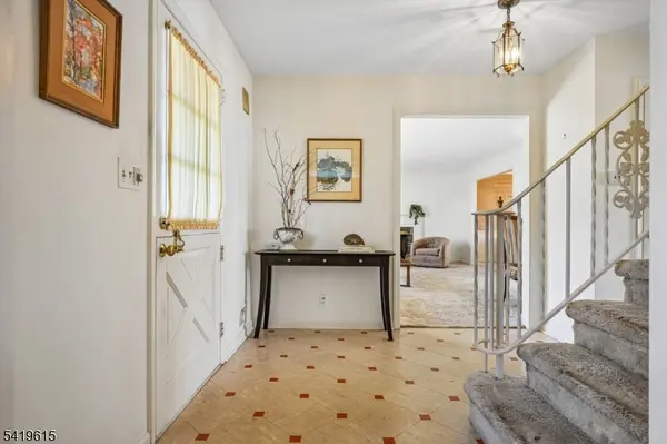 151 Mohawk Rd, Millburn Twp., NJ 07078