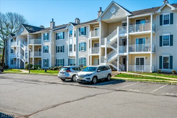 268 Kempsey Dr, North Brunswick Twp., NJ 08902