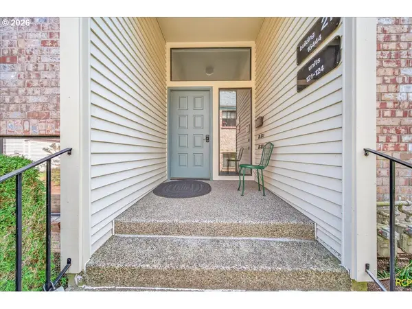 16444 SW 130TH TER #121, Portland, OR 97224