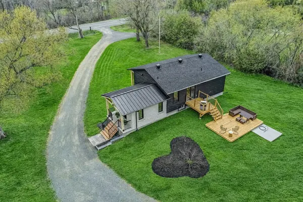1671 County RD 43 RD, North Grenville, ON K0G 1G0
