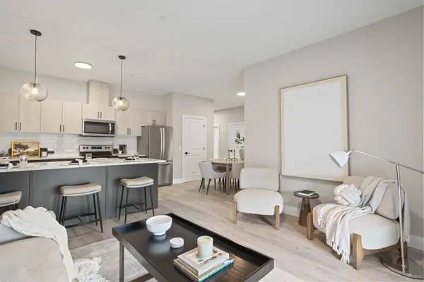 33318 Richmond ST #309, Lucan Biddulph, ON N0M 2J0