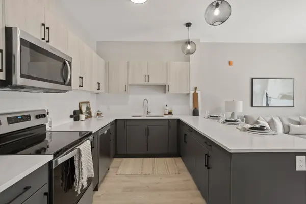 33318 RICHMOND ST #308, Lucan Biddulph, ON N0M 2J0