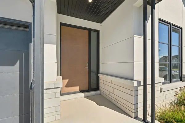 40 IVY CRES, Thorold, ON L2V 0J9