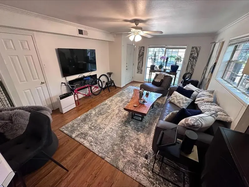 4222 Newton Avenue #101, Dallas, TX 75219