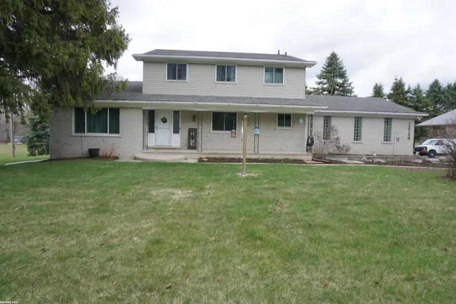 12749 27 Mile RD, Washington Twp, MI 48094
