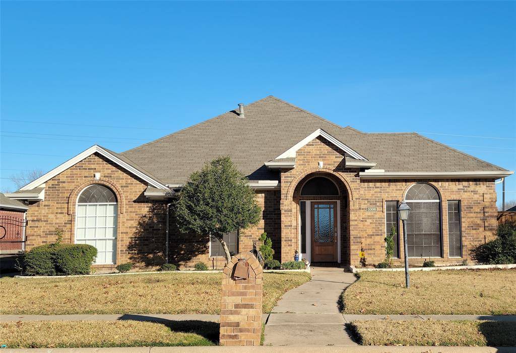 3306 Ashleaf Drive, Carrollton, TX 75007