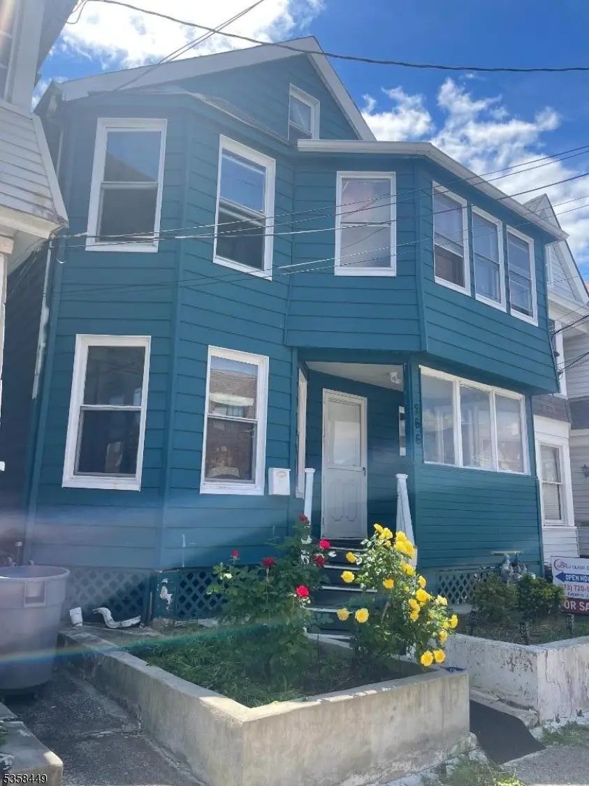 266 N 9Th St, Prospect Park Boro, NJ 07508