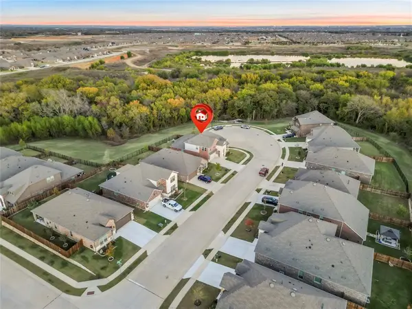 11221 Camelot Court, Aubrey, TX 76227