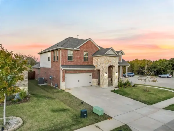 11221 Camelot Court, Aubrey, TX 76227