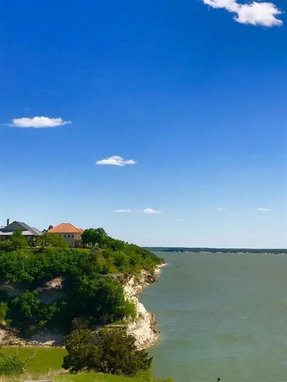 10057 Bluffview Court, Whitney, TX 76692