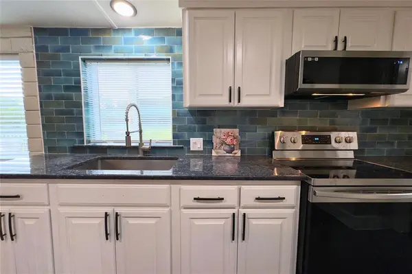 11110 County Road 4020, Kemp, TX 75143