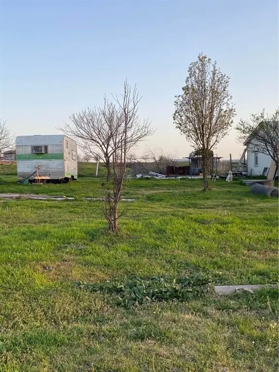 235 Hilltop Trail, New Fairview, TX 76078