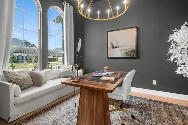 6908 Broomsedge Drive, Flower Mound, TX 76226