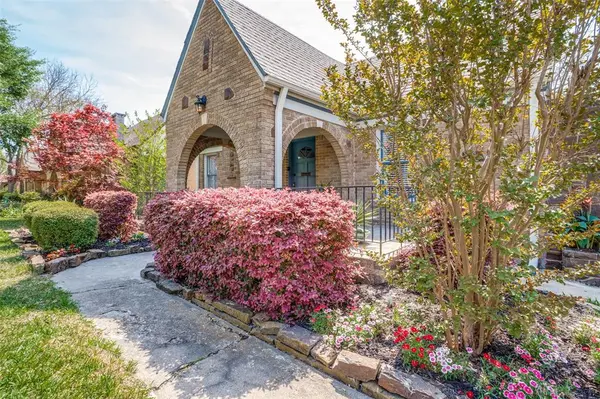 419 Monte Vista Drive, Dallas, TX 75223