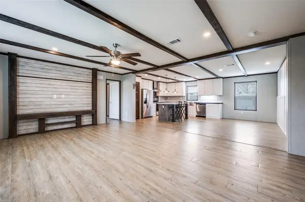 101 Shady Grove Drive, Sanger, TX 76266