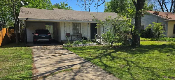 1006 S Grand Avenue, Gainesville, TX 76240